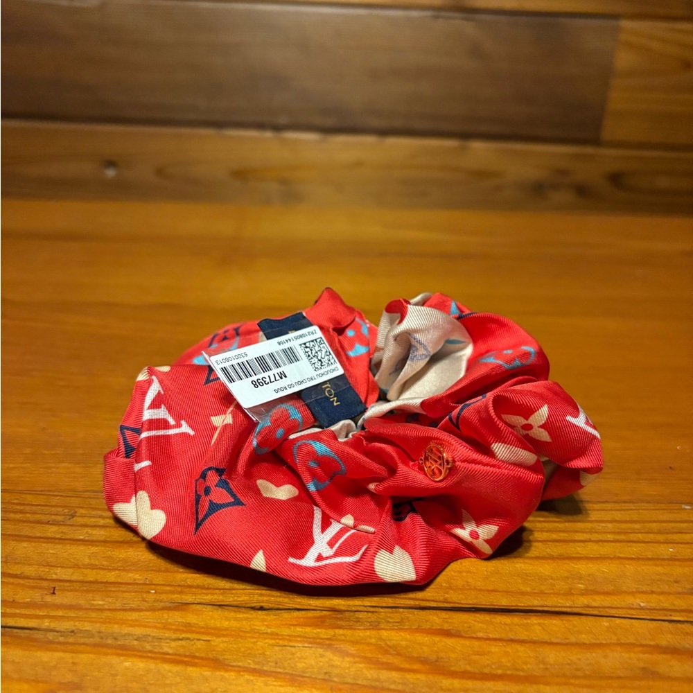 Louis Vuitton Red and Blue Silk Scarf - Picture 7 of 11